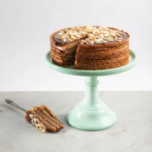 Torta Florentina sin gluten con capas de galletas de almendras y ganache de chocolate